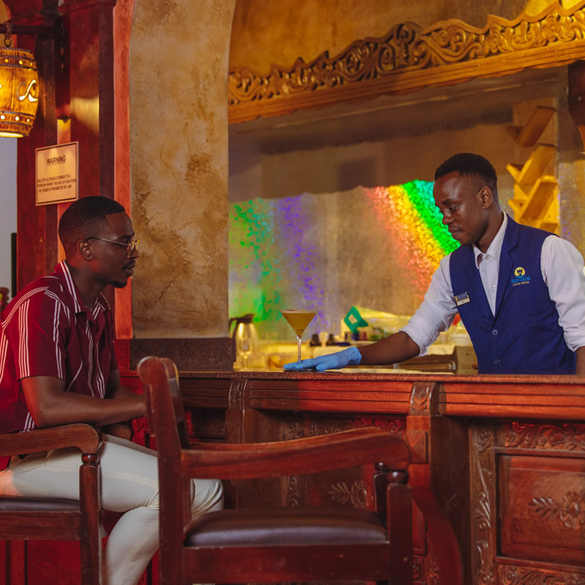 sentrim castle royal sip and laughter bar