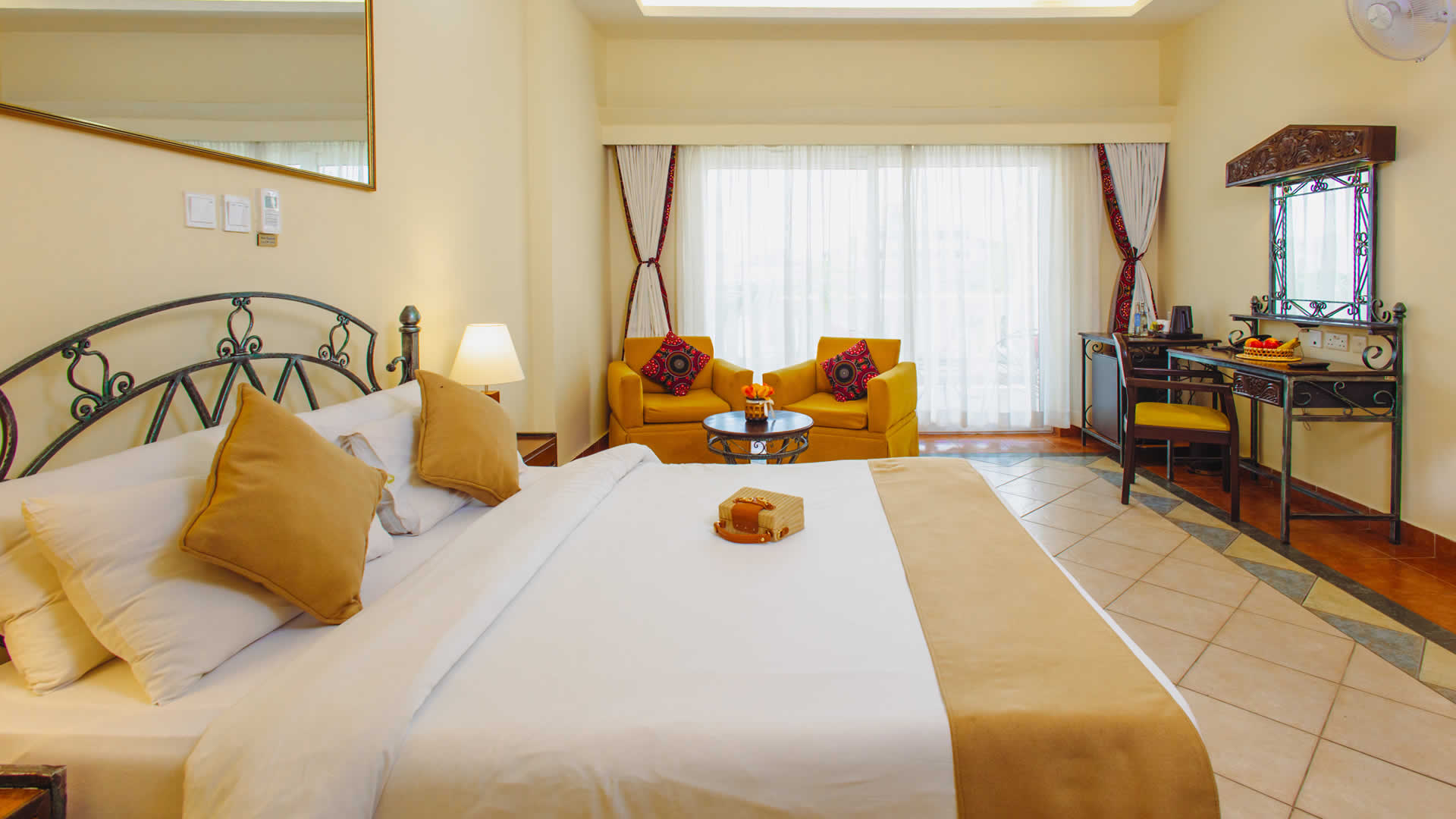 sentrim castle Deluxe room